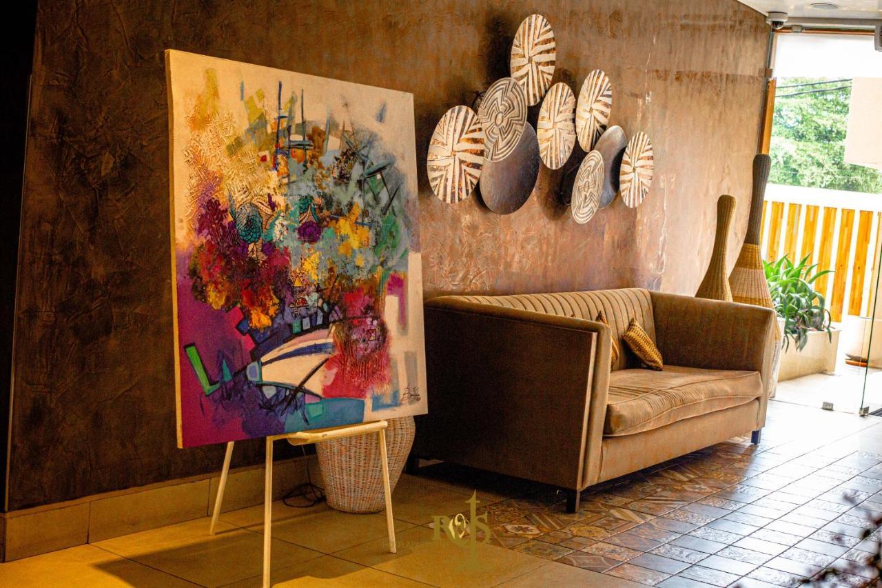 Roots Hotel Apartments אבידג'אן מראה חיצוני תמונה