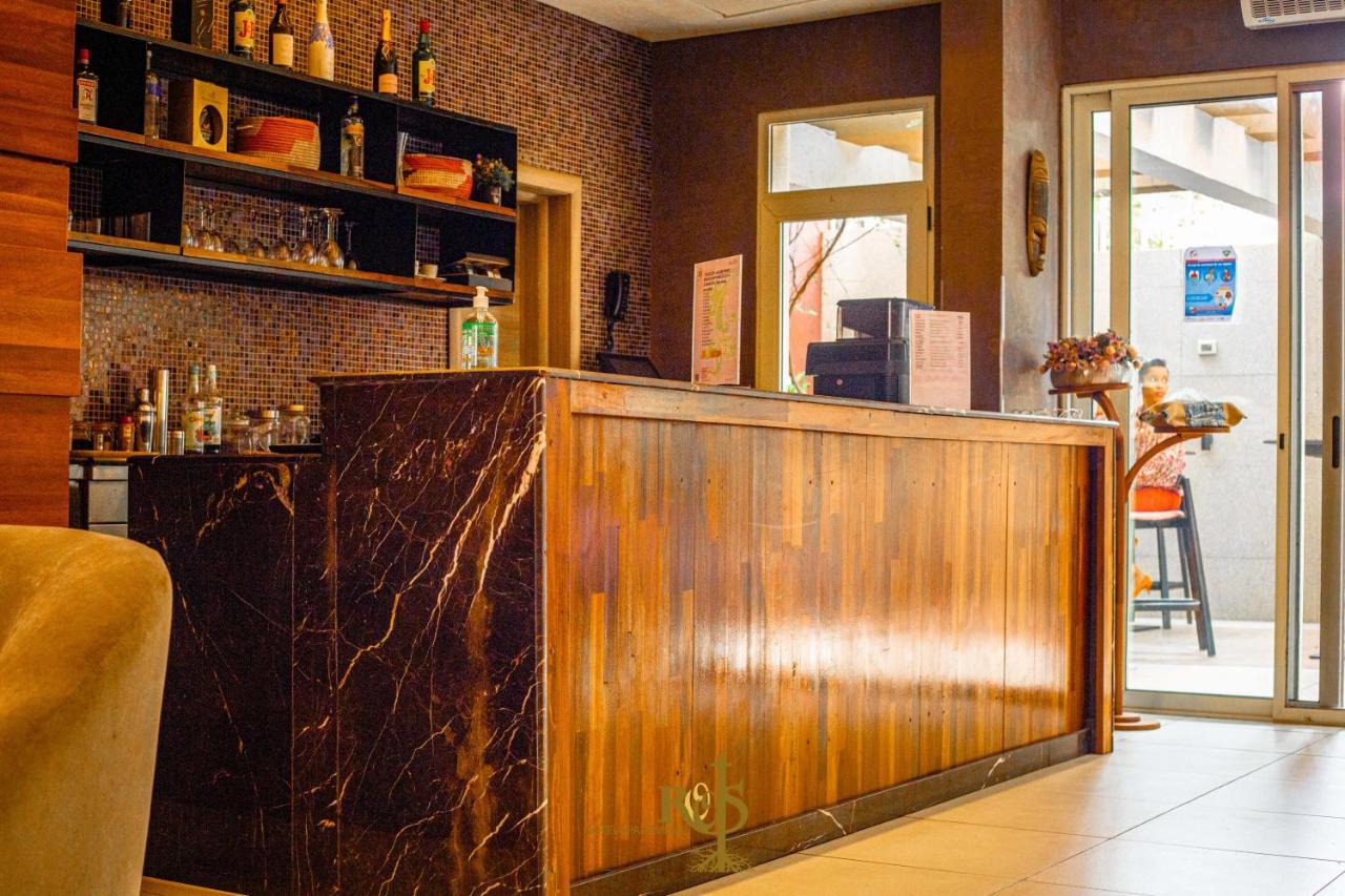 Roots Hotel Apartments אבידג'אן מראה חיצוני תמונה