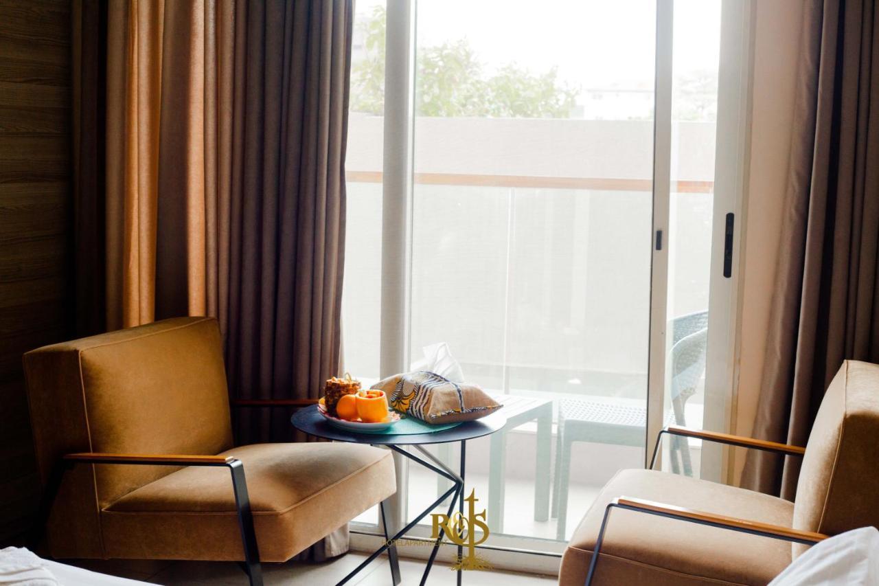 Roots Hotel Apartments אבידג'אן מראה חיצוני תמונה