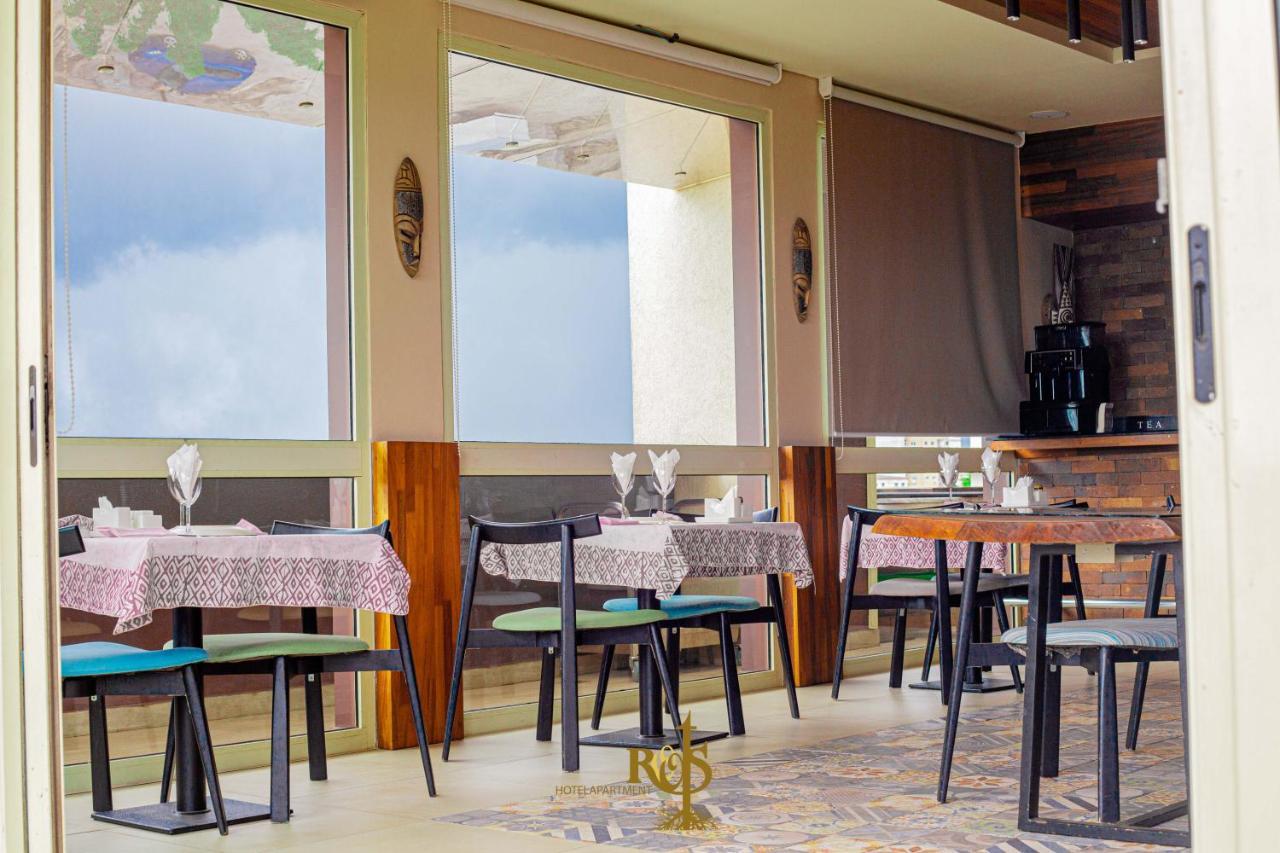 Roots Hotel Apartments אבידג'אן מראה חיצוני תמונה