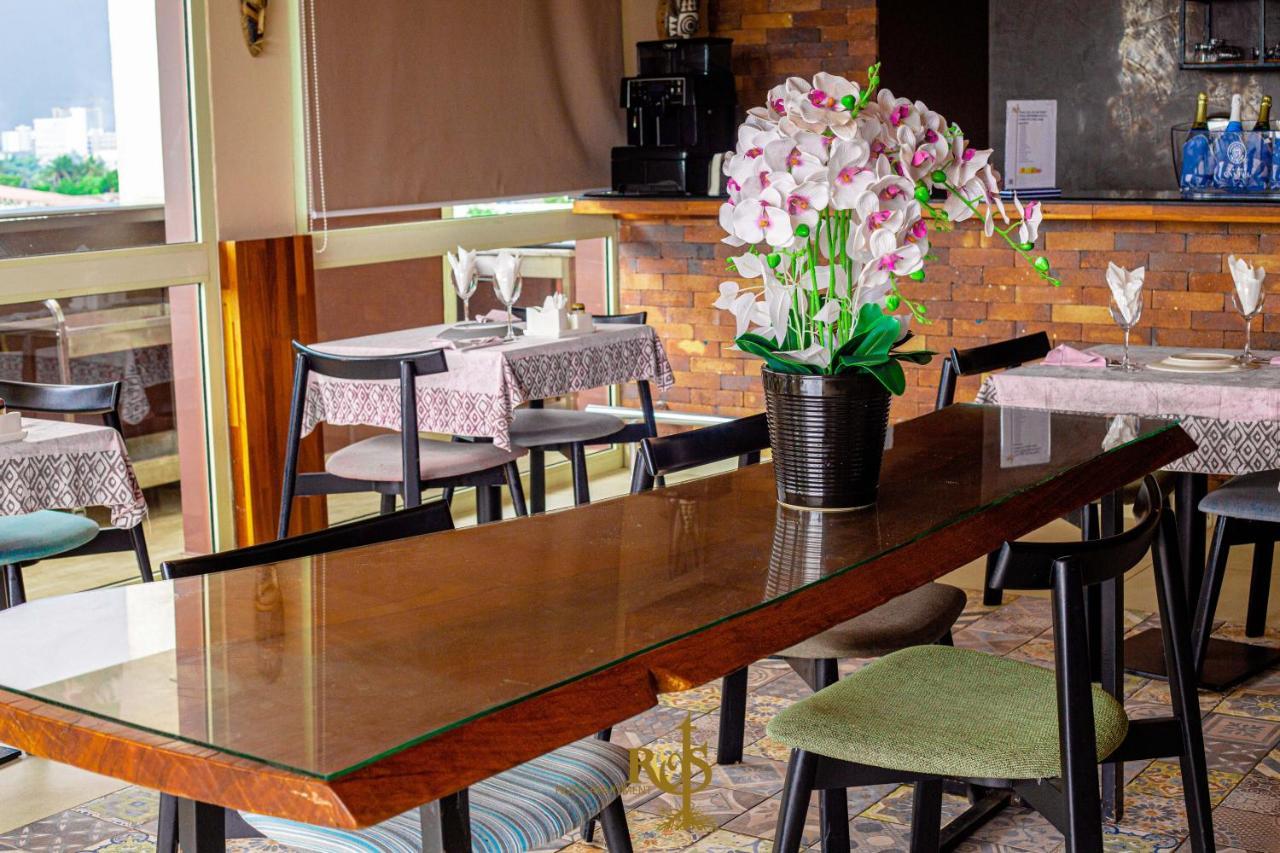 Roots Hotel Apartments אבידג'אן מראה חיצוני תמונה