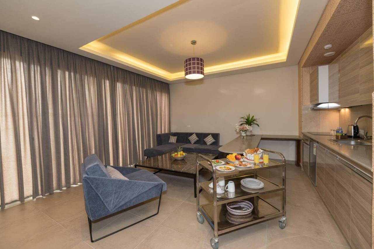 Roots Hotel Apartments אבידג'אן מראה חיצוני תמונה