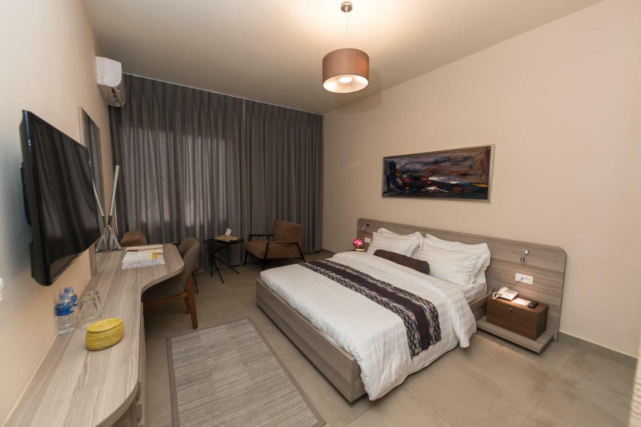 Roots Hotel Apartments אבידג'אן מראה חיצוני תמונה